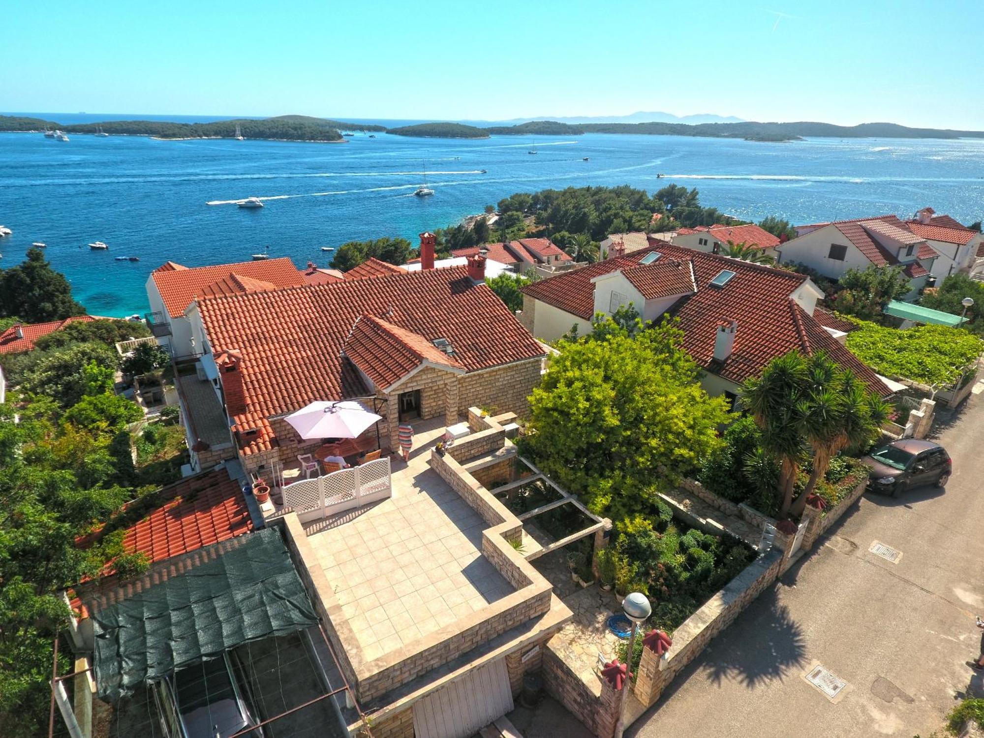 Apartments Vucetic Hvar Town Exterior foto