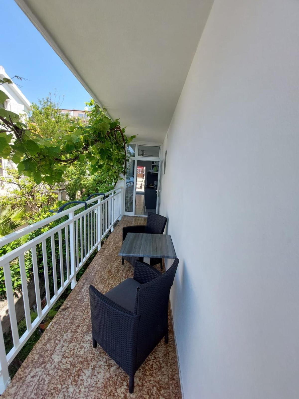 Apartments Vucetic Hvar Town Exterior foto
