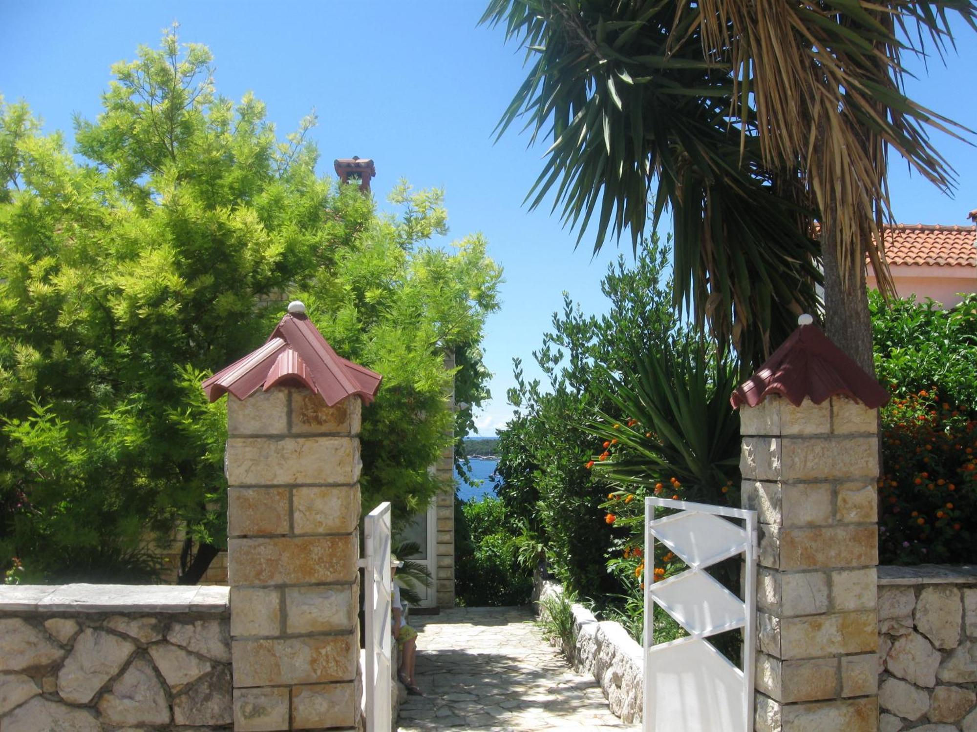 Apartments Vucetic Hvar Town Exterior foto
